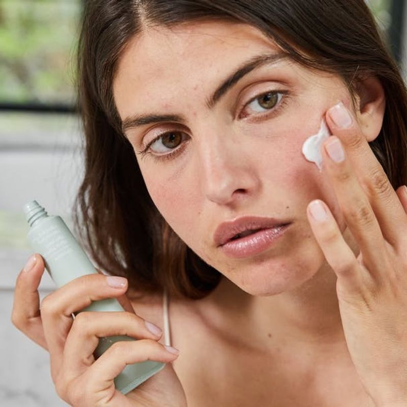 VINOPURE MOISTURIZING MATTIFYING FLUID